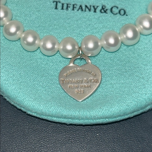 Tiffany & Co. Pearl Bracelet - Picture 2 of 5
